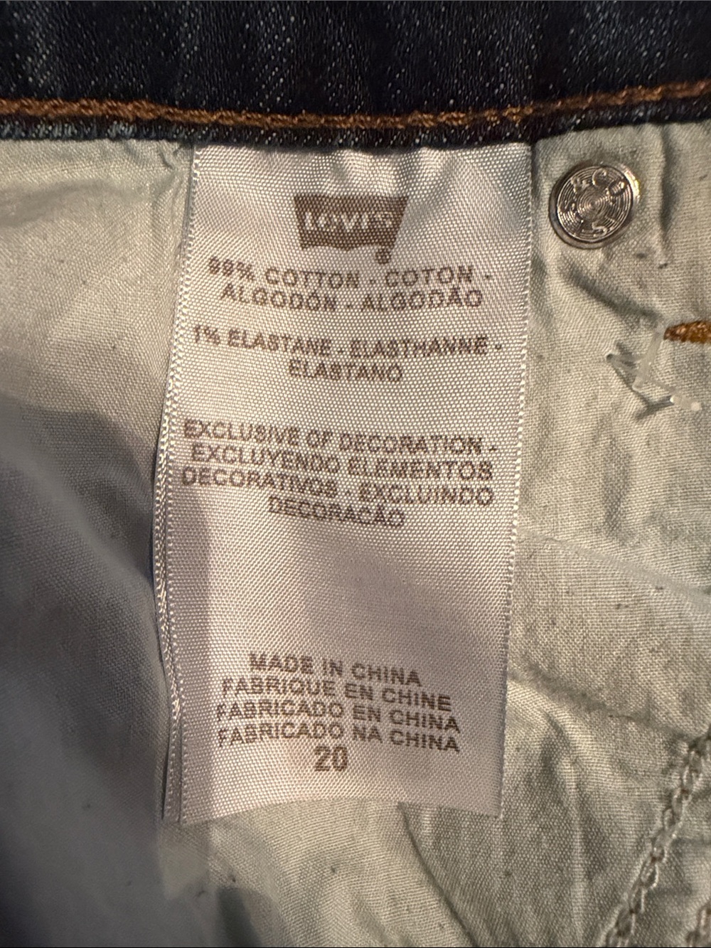 Levi's Dark Blue Denim Skirt with Contrast Stitching - Picture 3 of 3